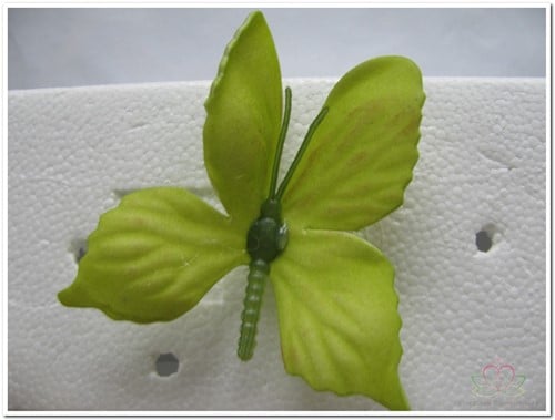 [A-009307] Vlinders van foam Lemon 6 cm Doos 36 stuks