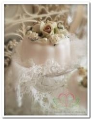 [A-006823] Mini Foam Roos Creme Bruin 2 cm Doos