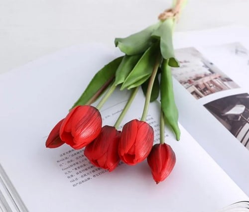 [A-025634] Tulpen Real Touch Luxe Siliconen Latex Rood 33 cm Bundel ca. 5 stuks